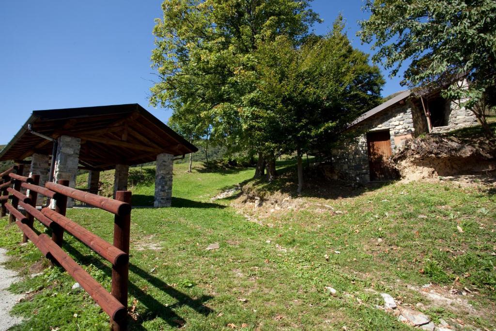Hostel Rifugio Alpetto Di Torno Sormano Exterior foto